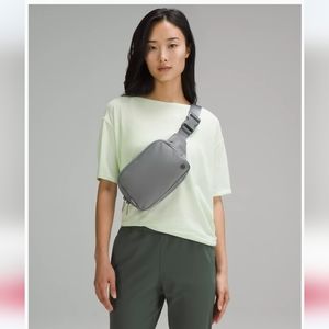 Lululemon Everywhere Belt Bag